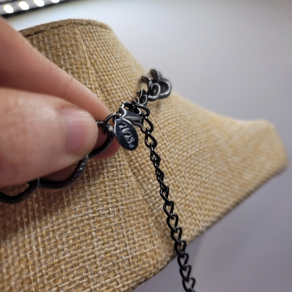 Elegant 2028 Blue Black Multi Drop Victorian Cameo Pendant Necklace 16" + 3" - Picture 4 of 4